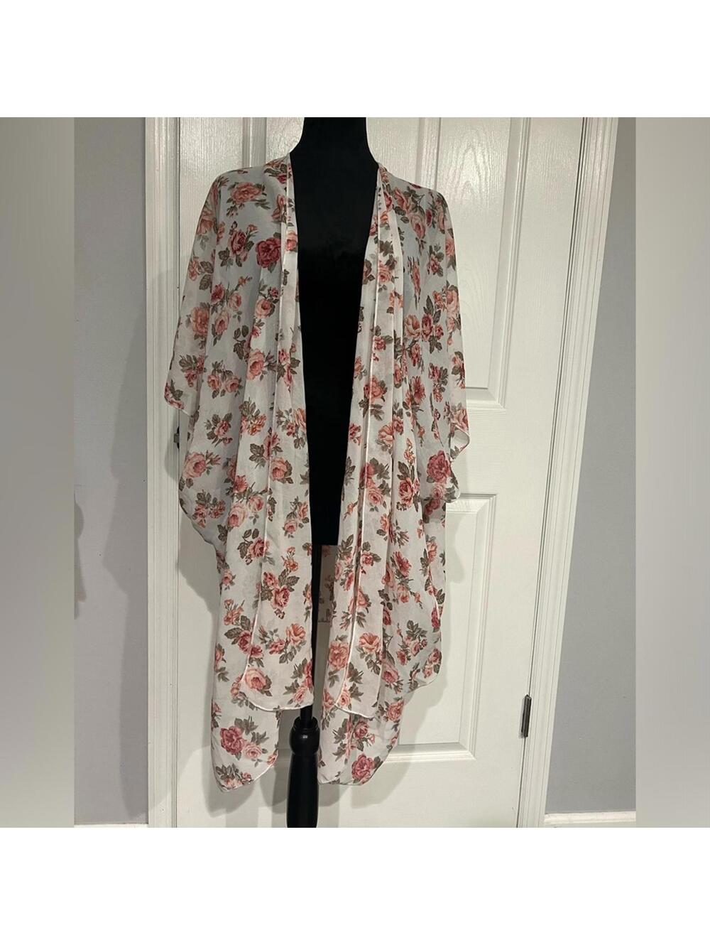Women’s Kimono | Forever21 | Size Medium